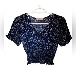 NWOT Navy Blue and White Paper Crane Cropped Smock Blouse